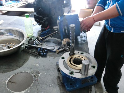 轴向柱塞式液压马达噪声过大维修方法